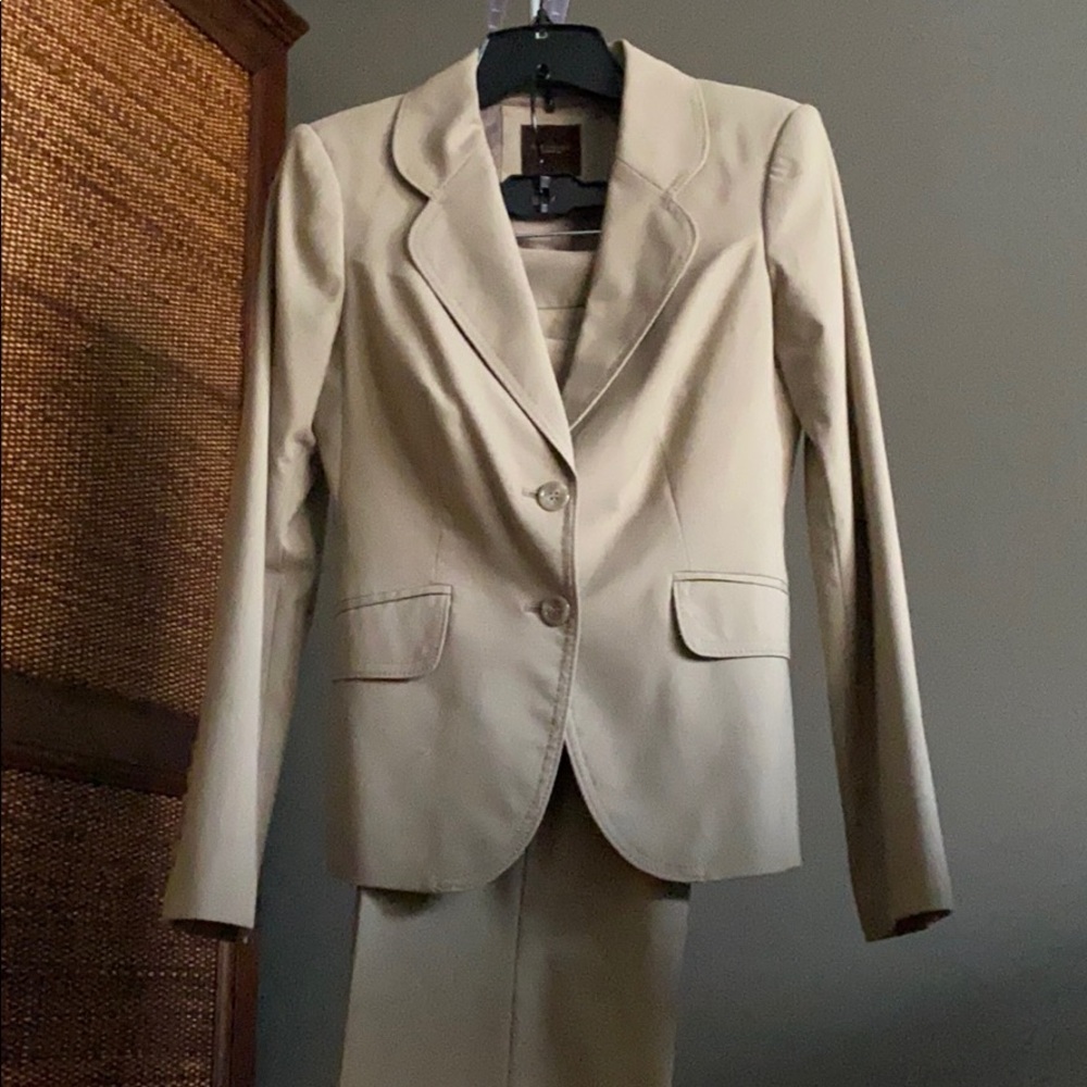 Suit